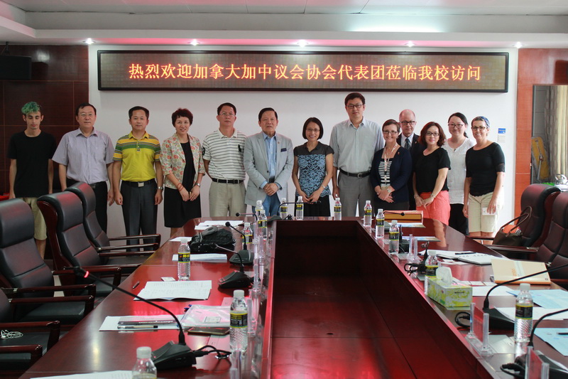e07adb288ee072736c2336a7c3654155.jpg 合影留念.jpg